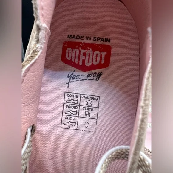 On Foot- Pink‎ Shimmer, Stretch Lace Shoes- Size:37